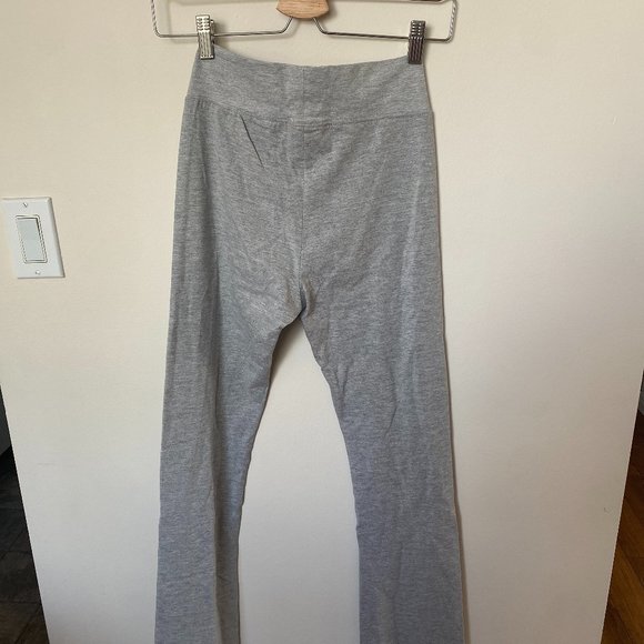 Grey yoga pants - Picture 2 of 3